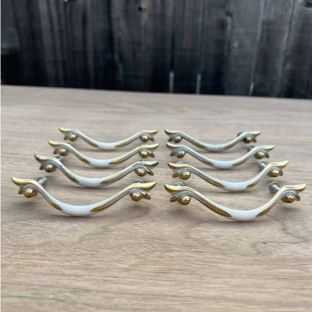 Allison French‎ Provincial Drawer Pulls Lot of 8 Center White On Brass